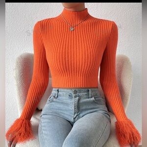 Orange sweater with Fuzzy cuff 🧡